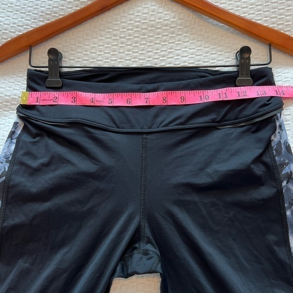 ALALA Palm Shadow Print Blocked Crop Active Workout Leggings - Picture 15 of 16